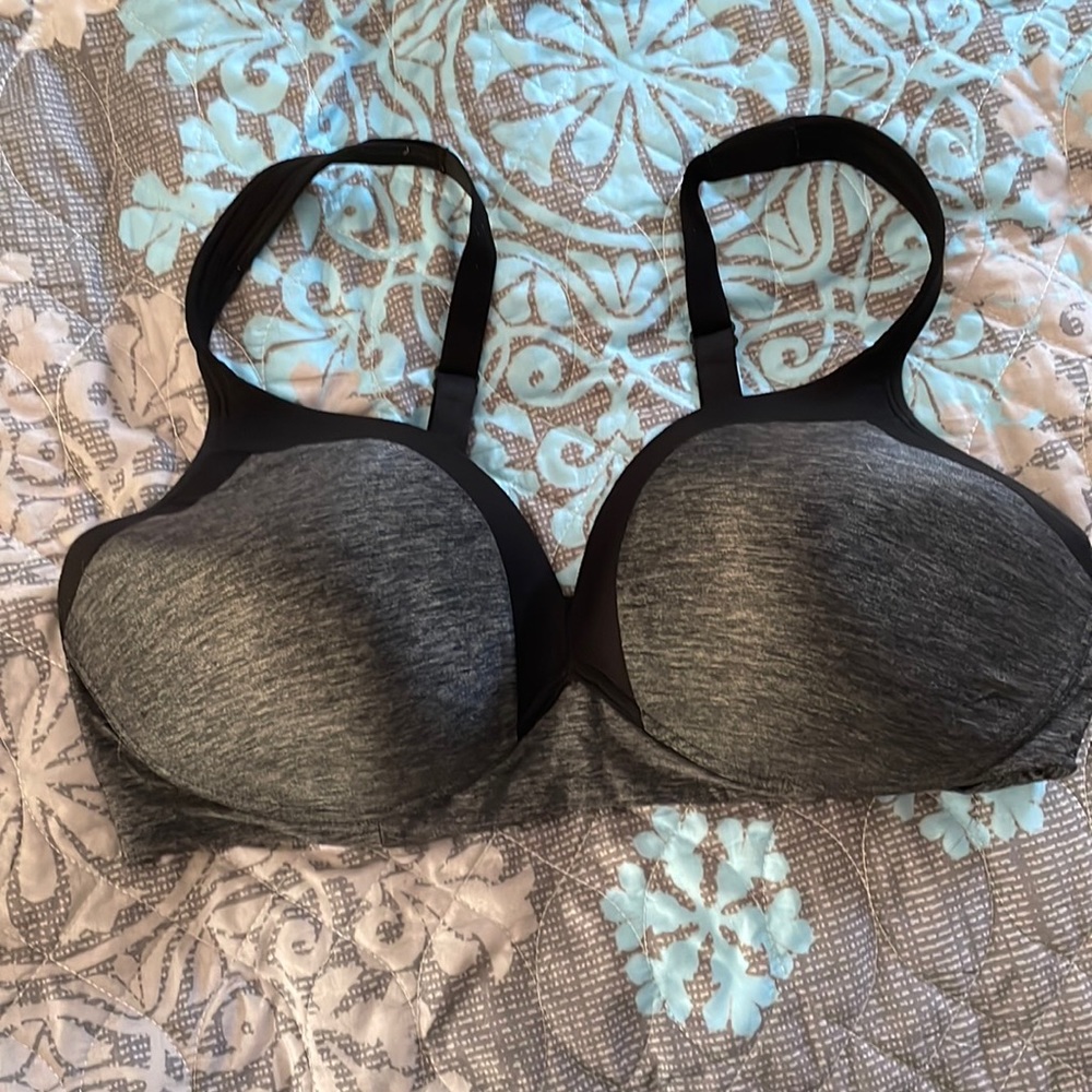 Olga sports bra 40D